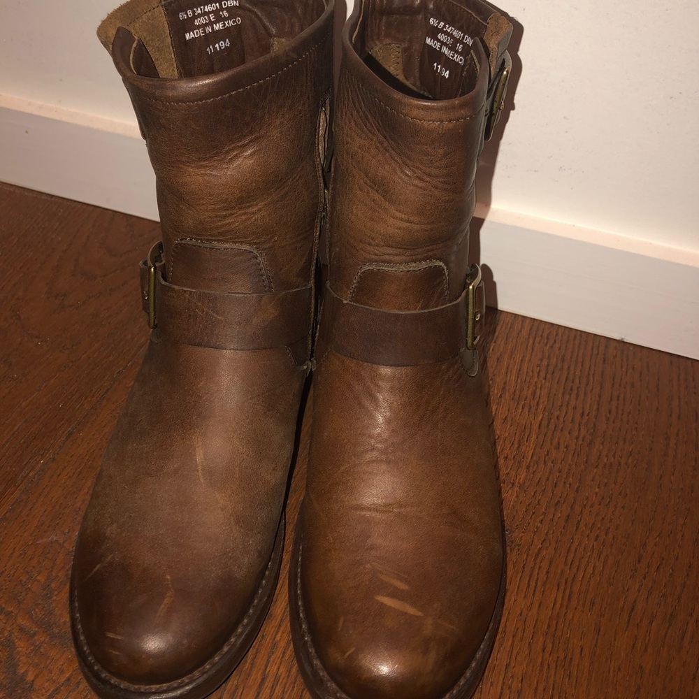 Women’s FRYE Vicky Booties - WORN 5 TIMES!!!!